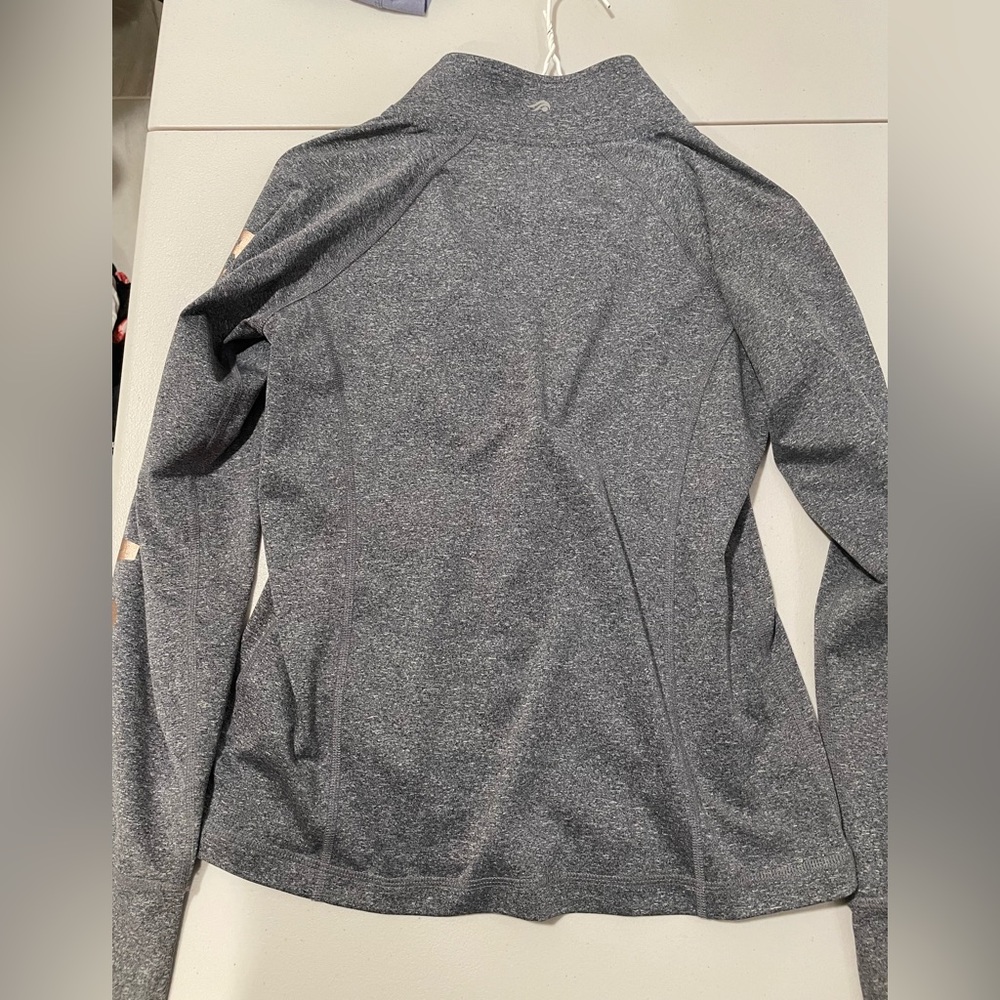 athletic jacket - Picture 3 of 4